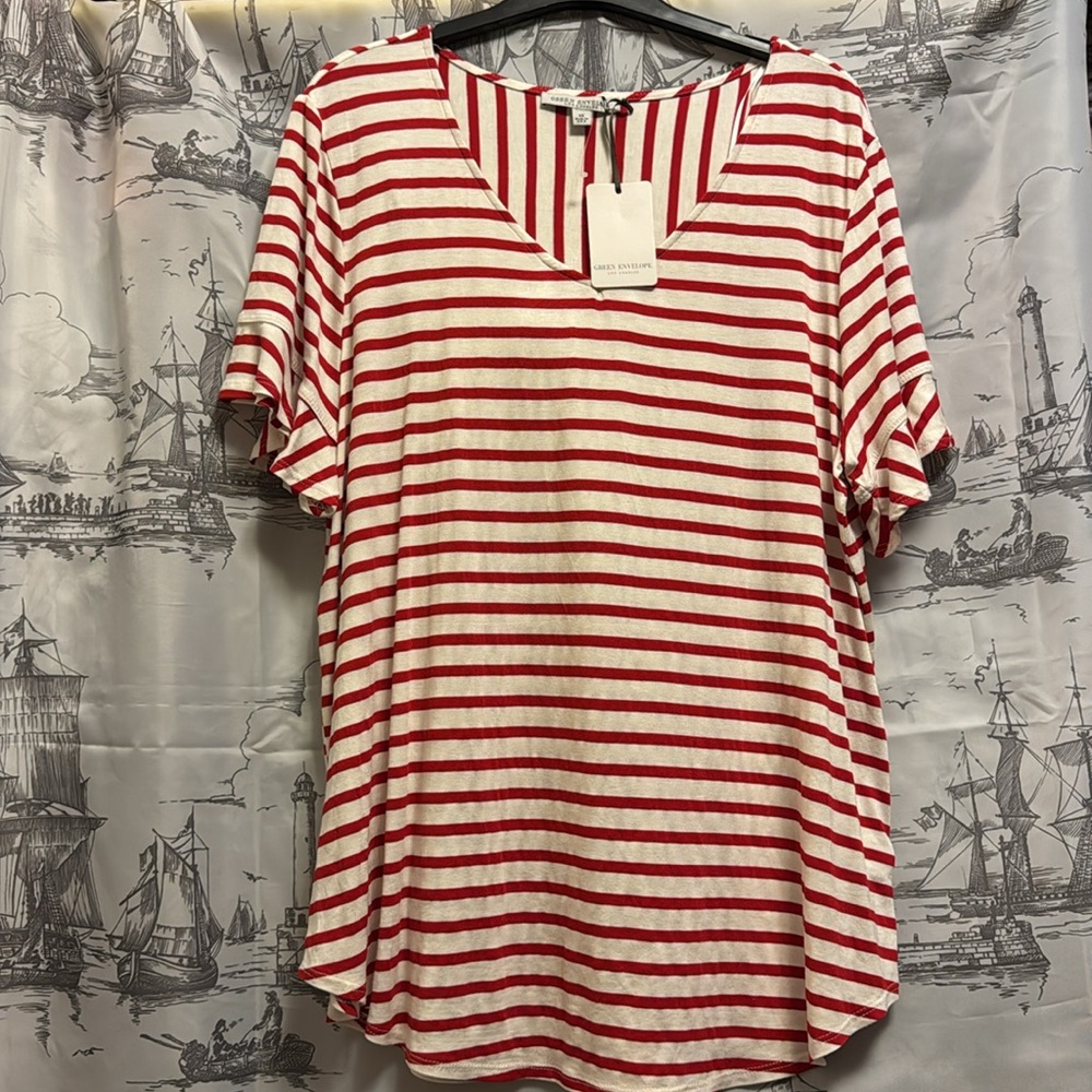 Brand new Womens Plus Size 1X Red White Striped Short Sleeve Layering Top Casual